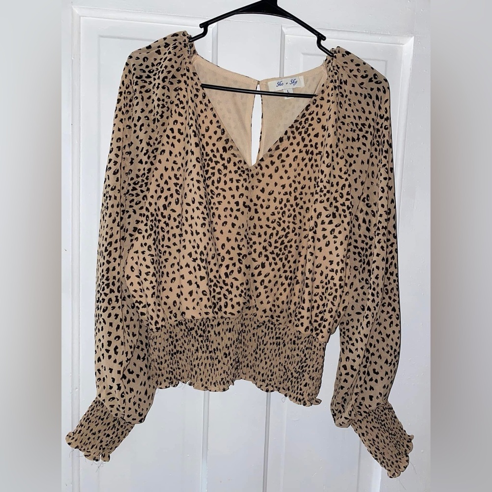 Leopard Print Cropped Blouse - image 1